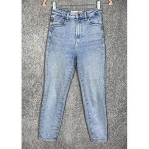 Stradivarius Mom‎ Slim Jeans Womens Size 00 Blue High Rise Denim